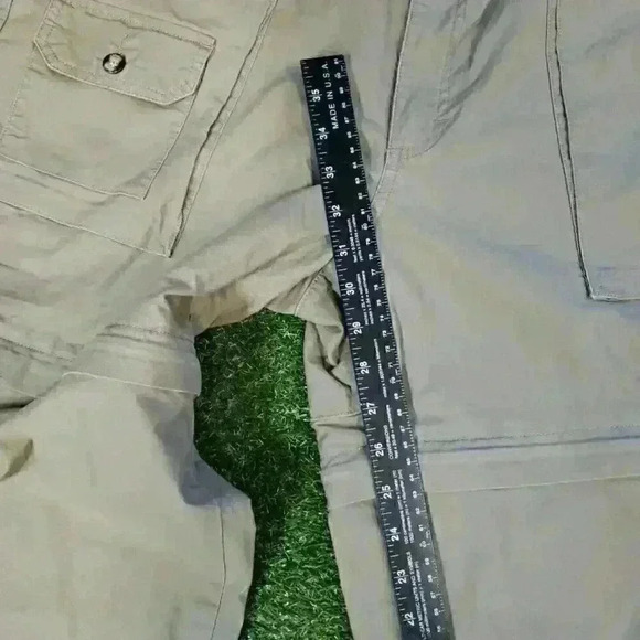 Cabelas Pants Mens Size 38x31 Brown Khaki Convertible Hiking Nylon Zip Off Cargo - Picture 9 of 10